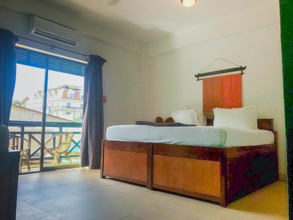 Gz Plan B Hostel Siem Reap Exterior foto